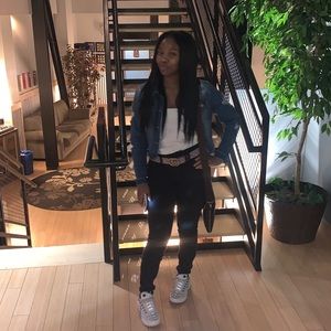 Meet your Posher, Deandrea